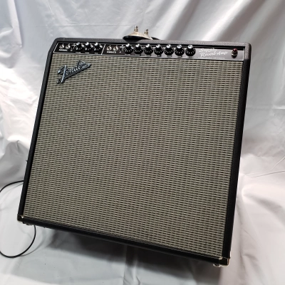 Fender - Super Reverb